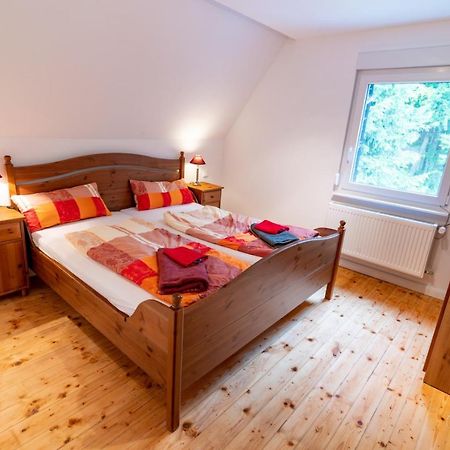 Ferienwohnung Am Waldrand Bad Laasphe Esterno foto