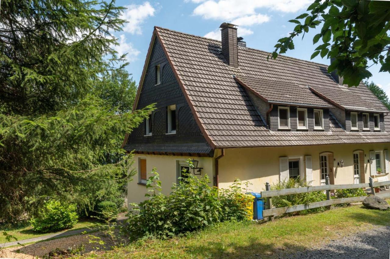 Ferienwohnung Am Waldrand Bad Laasphe Esterno foto
